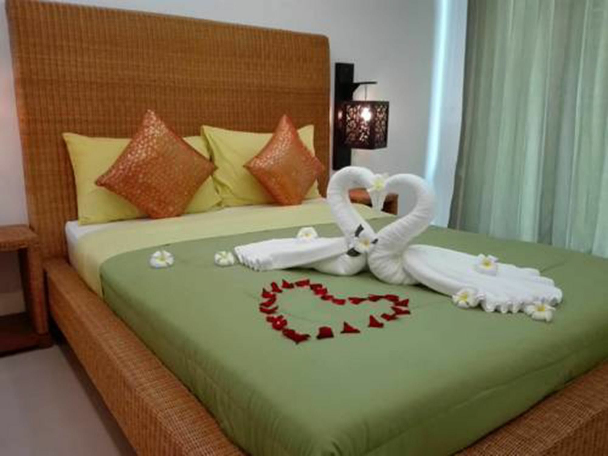 Rockwell Boutique Suites Hua Thanon  Extérieur photo